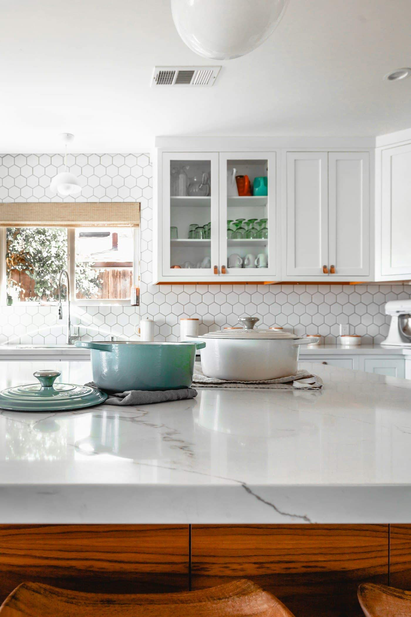Residential kitchen with a ceiling supply vent